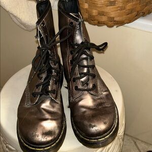 Dr Martens bronze Metallic Lace-Up Boots